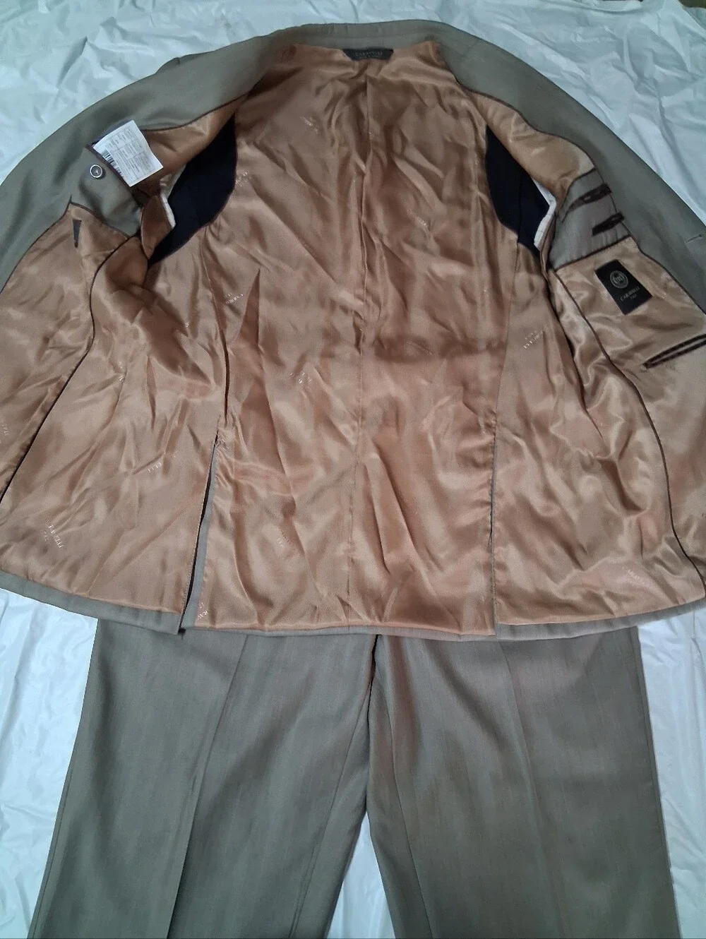 Caravelli Superior 150's Classic Men's Brown Two-Piece Suit - Timeless Styling